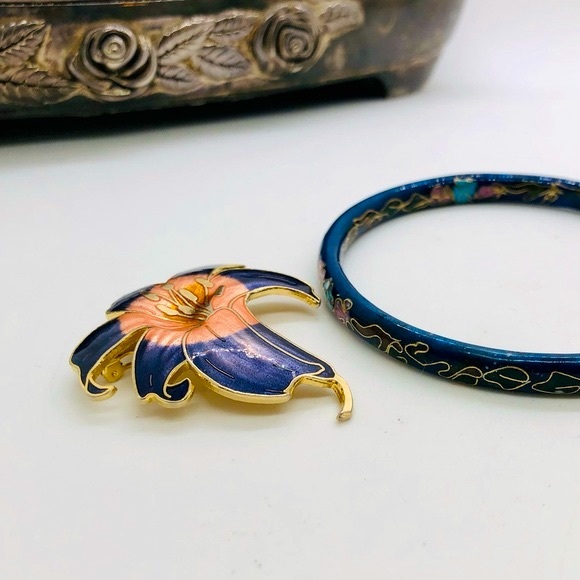 Vintage Blue Cloisonné Brooch and Bangle Bracelet - Picture 4 of 9